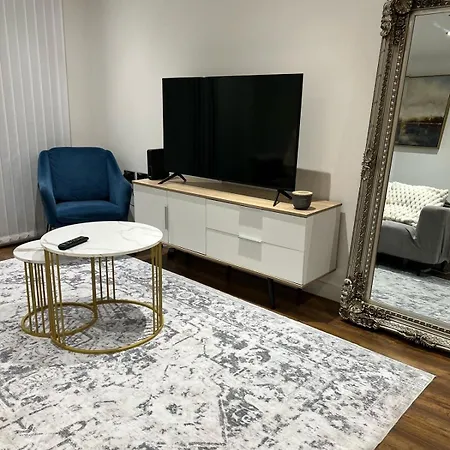 דירה Stylish 2-bed By Cente מנצ'סטר