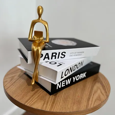 דירה Stylish 2-bed By Cente מנצ'סטר