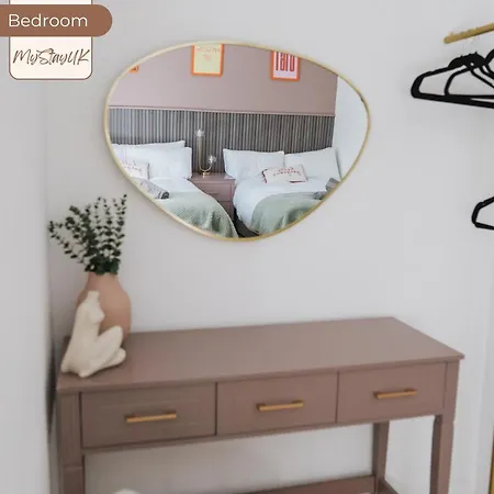 3br House By Mystayuk Short Lets & Serviced With Free Wifi & Free Parking