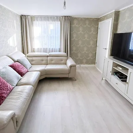 Luxcosy Double In Detached House Salford Plab