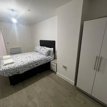 Pleasant 2 Bedroom In Salford Quays Apartament