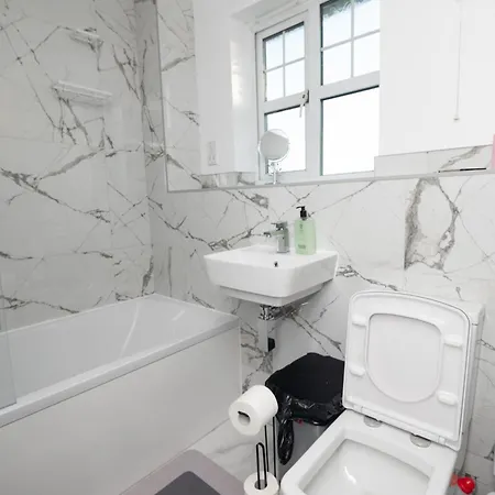 Elegant And Modern 3 Double Bedroom Near Centre Entire House Parking فندق مبيت وإفطار مانشستر