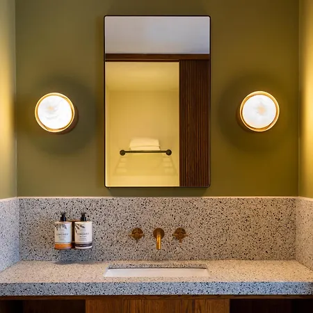 Mollie's ホテル 4*