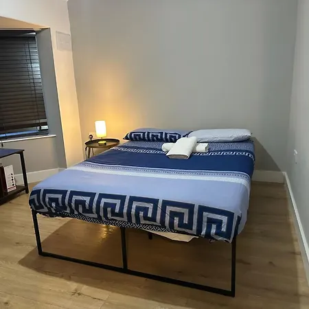Spacious 3br - Pool Table - Games - Sleeps 9 Manchester