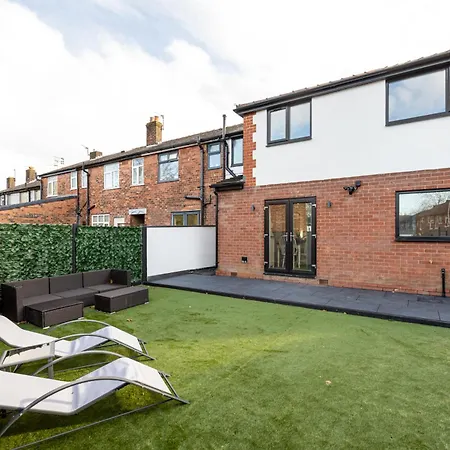 Modern 5-bed Ev Centre 10 Min Сasa de vacaciones