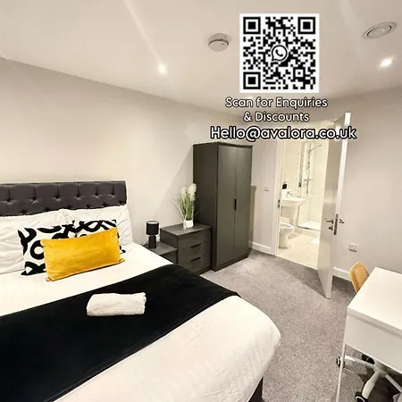 Modern 2 Bed, 2 Bath With Ensuite By Avalora Short Lets & Serviced Salford, Near Tram Manchester, Train Station, Parking Διαμέρισμα Μάντσεστερ