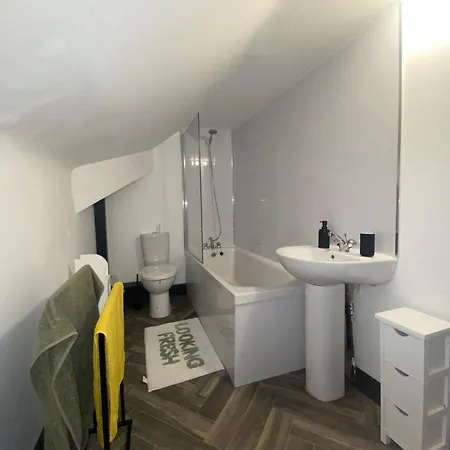 Apartment Kitchenette - Plab Recommended Manchester