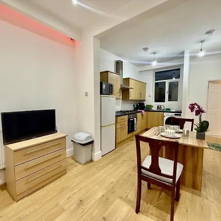 Cityside Walk To Etihad Stadium Sleeps 5 Apartamento