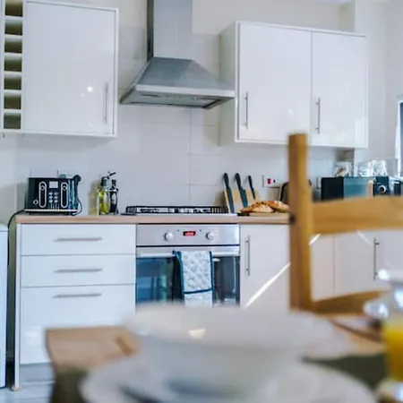 Hébergement de vacances Modern House - Sleeps 6 - Free Parking - Near Etihad Stadium - Coop Live Manchester