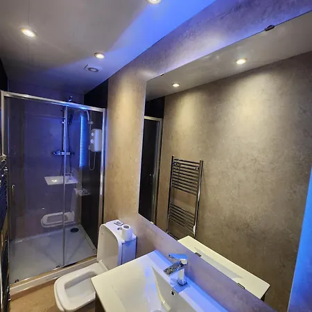 Rum i privatbostad Luxury Free Wifi Old Trafford Manchester