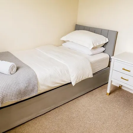 Hub - 2br With Free Parking, Near Airport & Attractions * מנצ'סטר