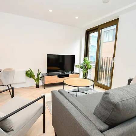 דירה Modern 1 Bed Flat In W Balcony