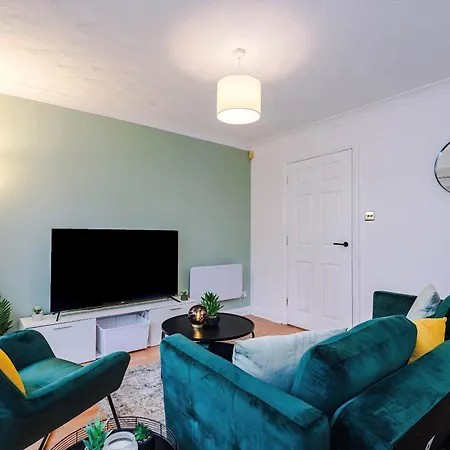 Διαμέρισμα Comfy 1br In Salford, Kitchen, Wifi And Parking