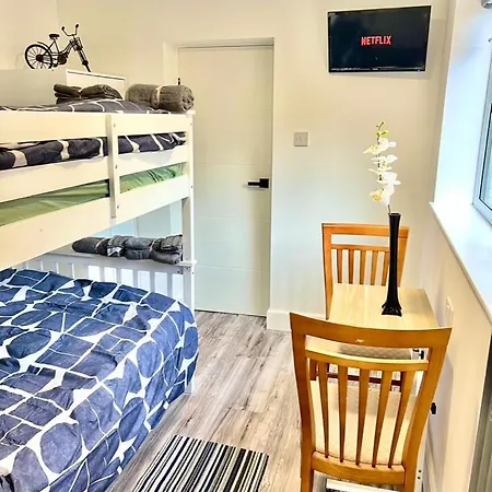 Lux Shared Flat With 2 Private Bedrooms And 2 Private En-suite Bathrooms