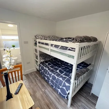 Lux Shared Flat With 2 Private Bedrooms And 2 Private En-suite Bathrooms