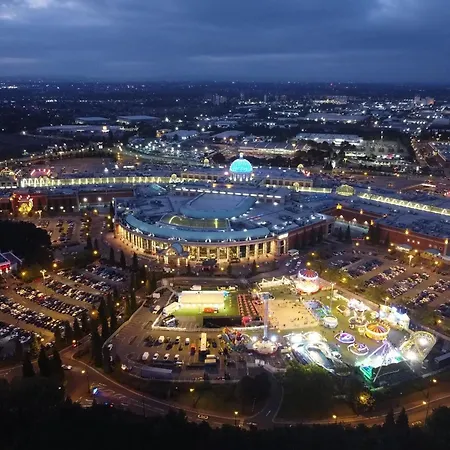 Apartmán Center 28 Day Perks From May, Family And Business Travel Hideaway,parking, Walking Distance To Amenities