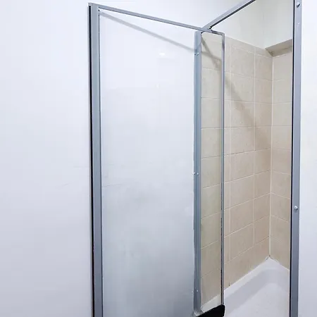 Appartement Modern 3-bedroom Near Centre