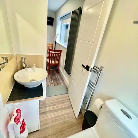 Lux Shared Flat With 2 Private Bedrooms And 2 Private En-suite Bathrooms Appartement Manchester