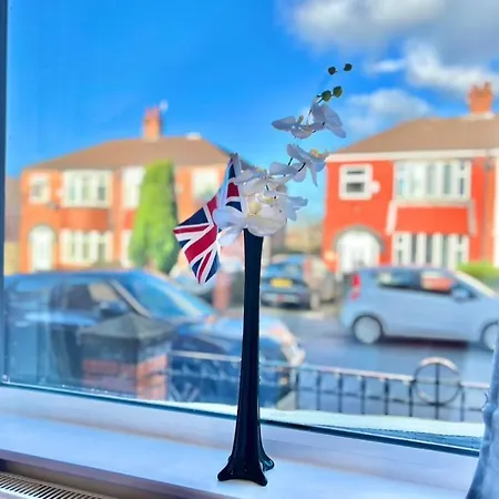 Appartement Lux Shared Flat With 2 Private Bedrooms And 2 Private En-suite Bathrooms *