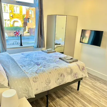 Appartement Lux Shared Flat With 2 Private Bedrooms And 2 Private En-suite Bathrooms
