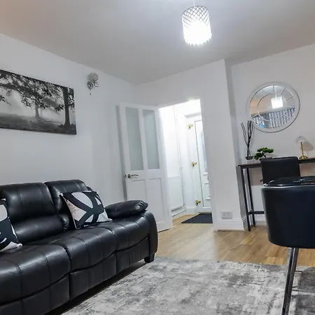 Spacious & Cosy In