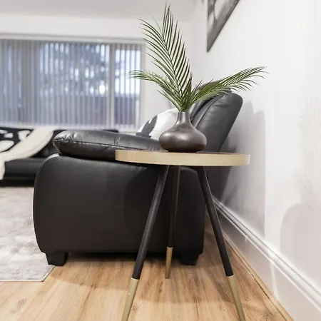 Spacious & Cosy In