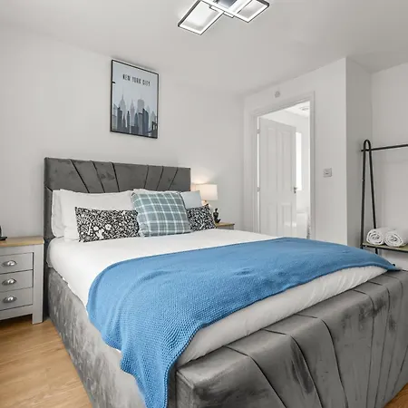 펜션 New Modern Townhouse Free Parking 맨체스터