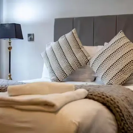 Luxury 7 Mins Walk To Salford - Pass The Keys Mánchester