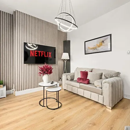 Casa vacanze Modern And Comfy 3 Bed Near Etihad And Coop Live Arena *