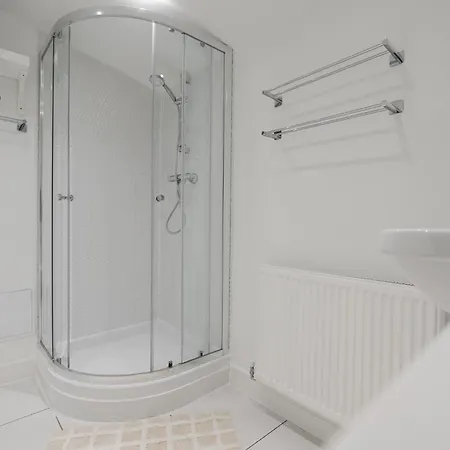 E-haven - Etihad-coop Live-free Parking-pool Table