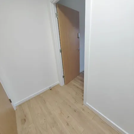 Fresh Private In Shared 2 Bed Flat Deltapoint Homestay szállás Manchester