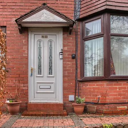 3 Bedrooms Sleeps 7 Free Parking Vakantiehuis Manchester