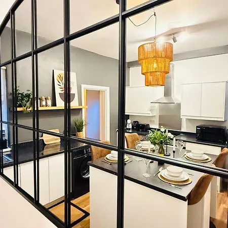 度假居 Stunning 3-bed Games