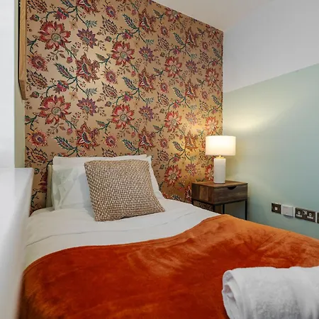 E-haven - Etihad-coop Live-free Parking-pool Table Dom wakacyjny Manchester