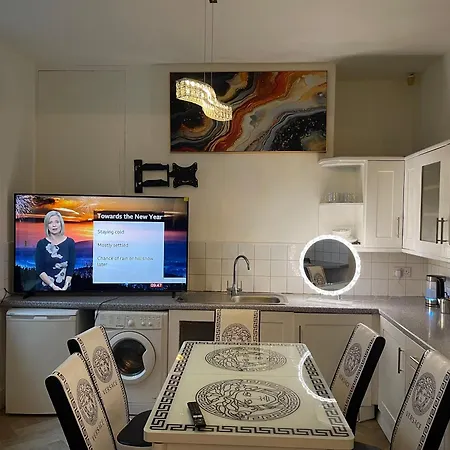 Princess Shahzadi Manchester