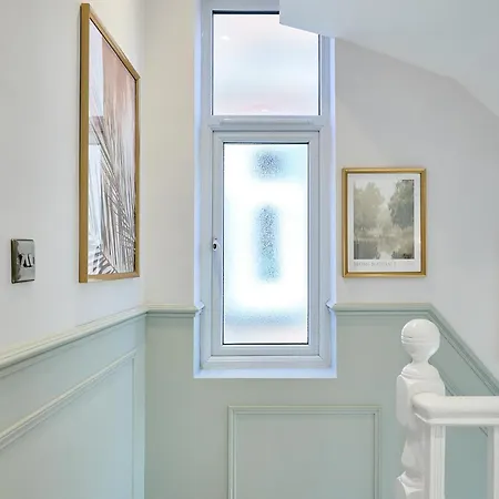 Stylish 4 Bed In Old Trafford Next To Mufc Casa vacanze *