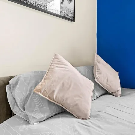 Premium Failsworth - Sleeps Up To 14! *