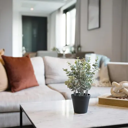 Apartamento Stylish & Spacious 2 Bedroom 2 Bathroom *