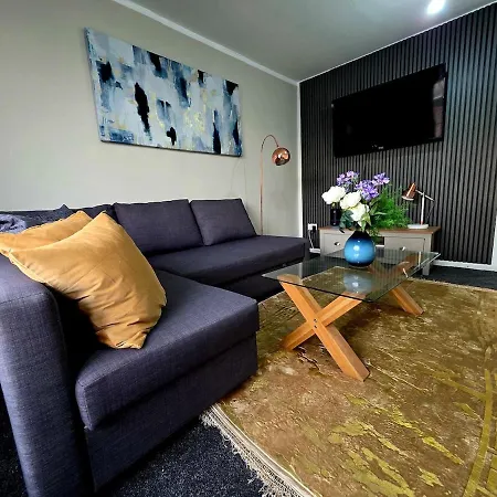 Cosy Modern 1 Bed Near Coop Live And Etihad Stadium *