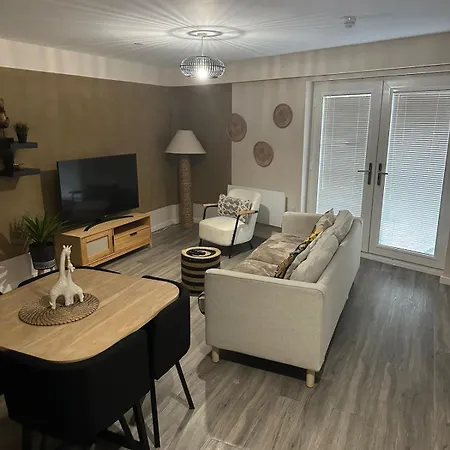 Daire Executive 2 Bed With Free Parking Manchester