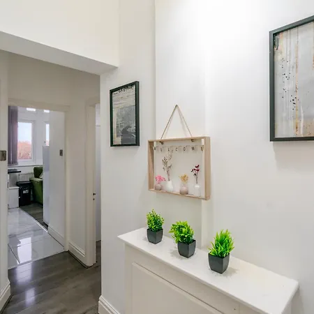 Spacious Near Mcr Town & Etihad Stadium *