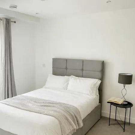 The Edition 2 Bed