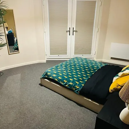 Daire Executive 2 Bed With Free Parking Manchester