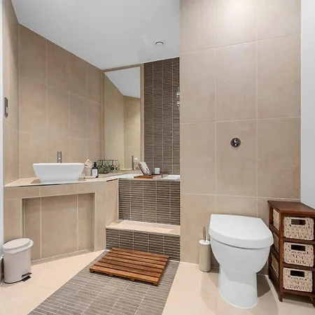 Cityscape Mcr Skyline- 2br, Free Parking, Views * マンチェスター