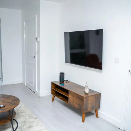 Cozy New 2Br Home In Manchester Parking Sport City Manchester