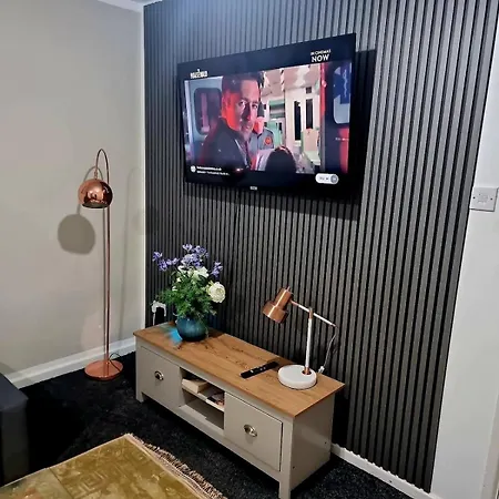 Cosy Modern 1 Bed Near Coop Live And Etihad Stadium *