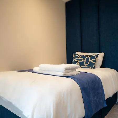 Equinox 5 Mins From Victoria Station *