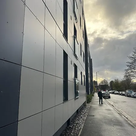 Executive 2 Bed With Free Parking