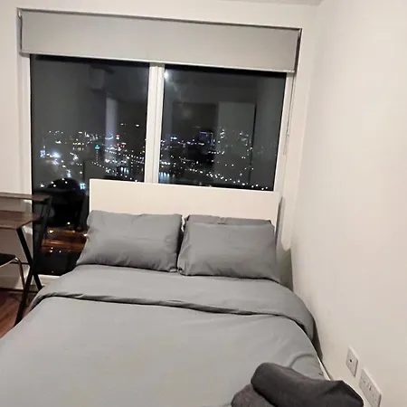 Apartman Elegant Trafford 2-bedroom Flat *