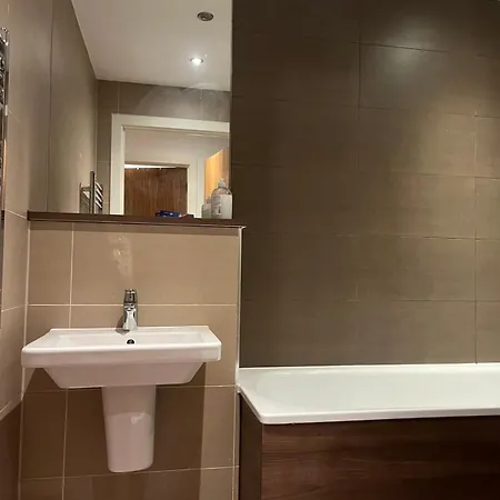 Apartamento Luxury 2 Bed Mcr Fast Wifi And Free Parking Mánchester